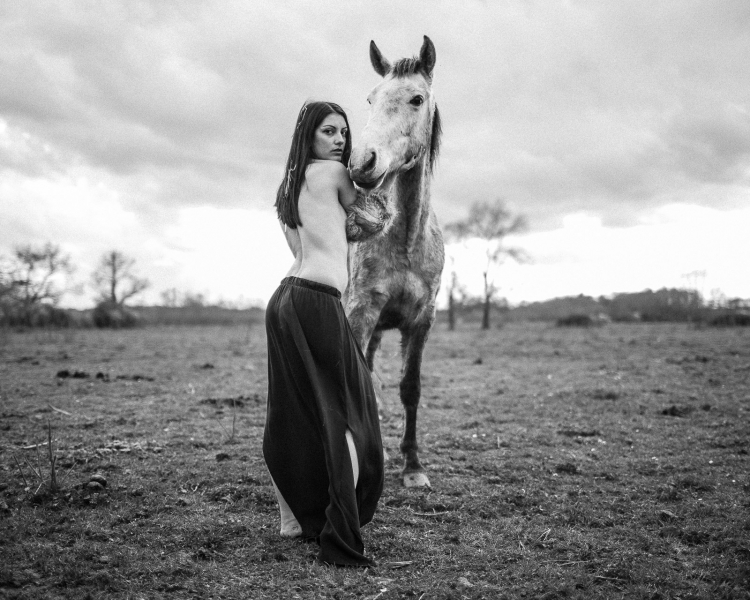 Steph, St Emilion, Mamiya 7II + HP5