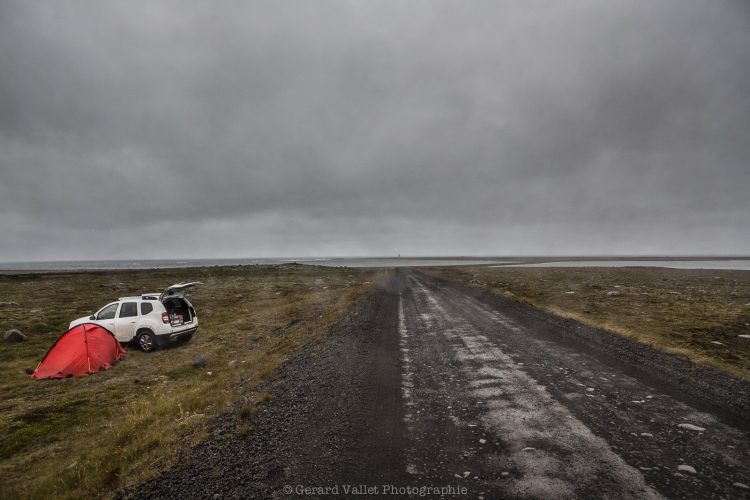 Islande - Phare de Hraunhafnartangi (Pointe septentrionale de l'Islande à 1,5km du Cercle polaire)