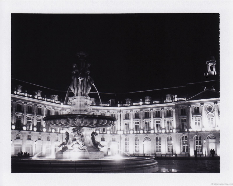 Les 3 Grâces, Bordeaux, Polaroïd 350 + FP3000B